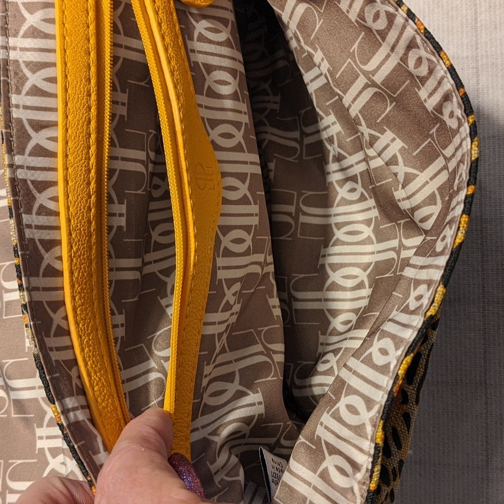 Jennifer Lopez Cheetah Shoulder Bag - Picture 7 of 11